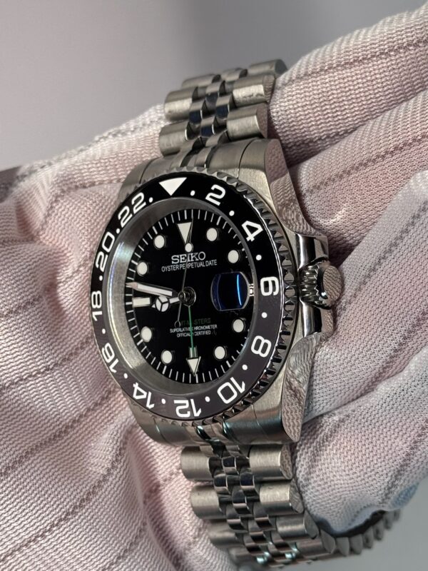 SEIKO MOD GMT MASTER II “BRUCE WAYNE"