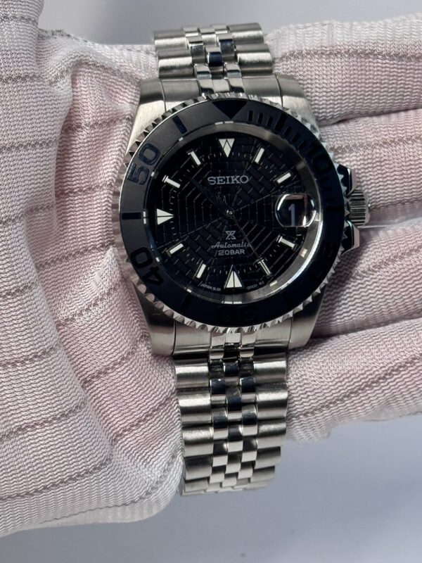 SEIKO MOD "SPIDER BLACK”