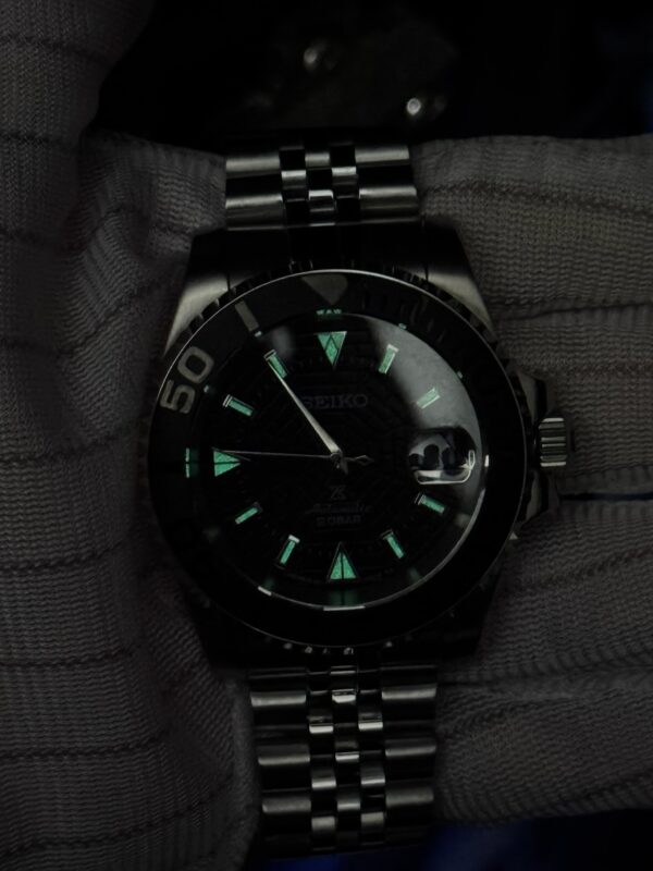 SEIKO MOD "SPIDER BLACK”