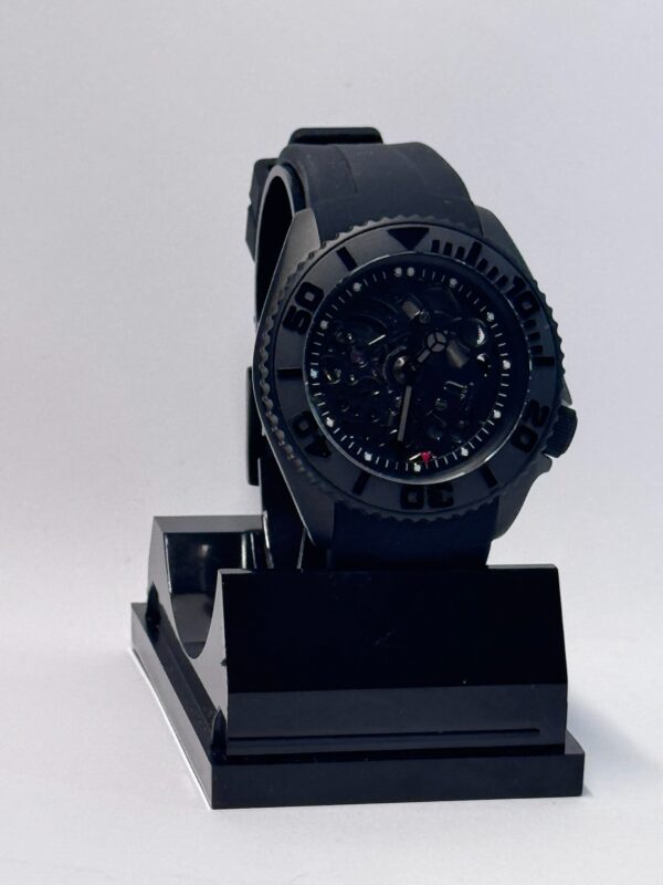 IMG_5758 SEIKO MOD SKX007 SKELETON “BLACK & RED THUNDER”