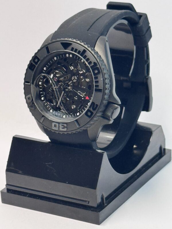 IMG_5762 SEIKO MOD SKX007 SKELETON “BLACK & RED THUNDER”